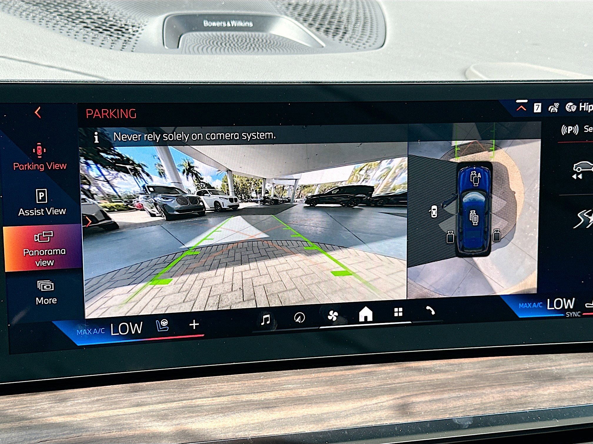 New 2026 BMW X7 M60i image 12