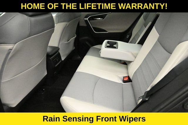 Used 2021 Toyota RAV4 Limited AWD/4WD image 32