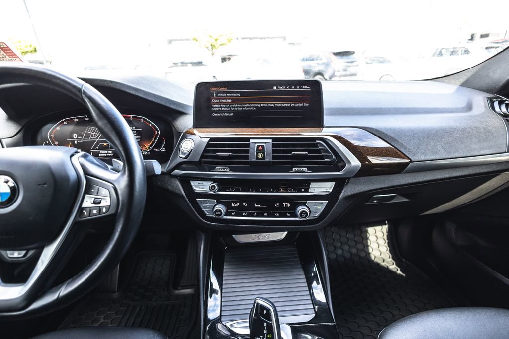 Used 2021 BMW X4 xDrive30i AWD/4WD image 26