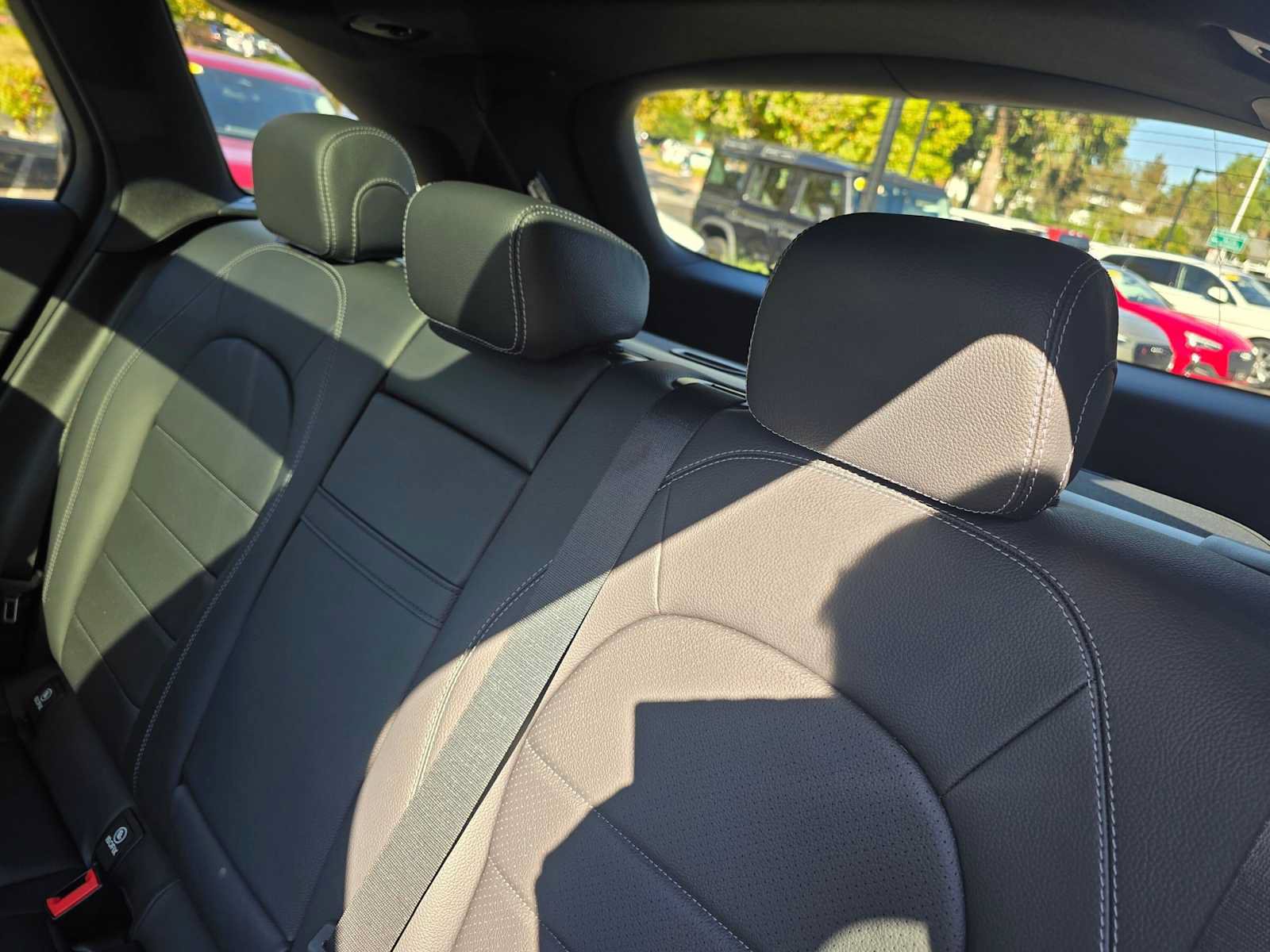 Used 2020 Mercedes-Benz GLC 300 image 18