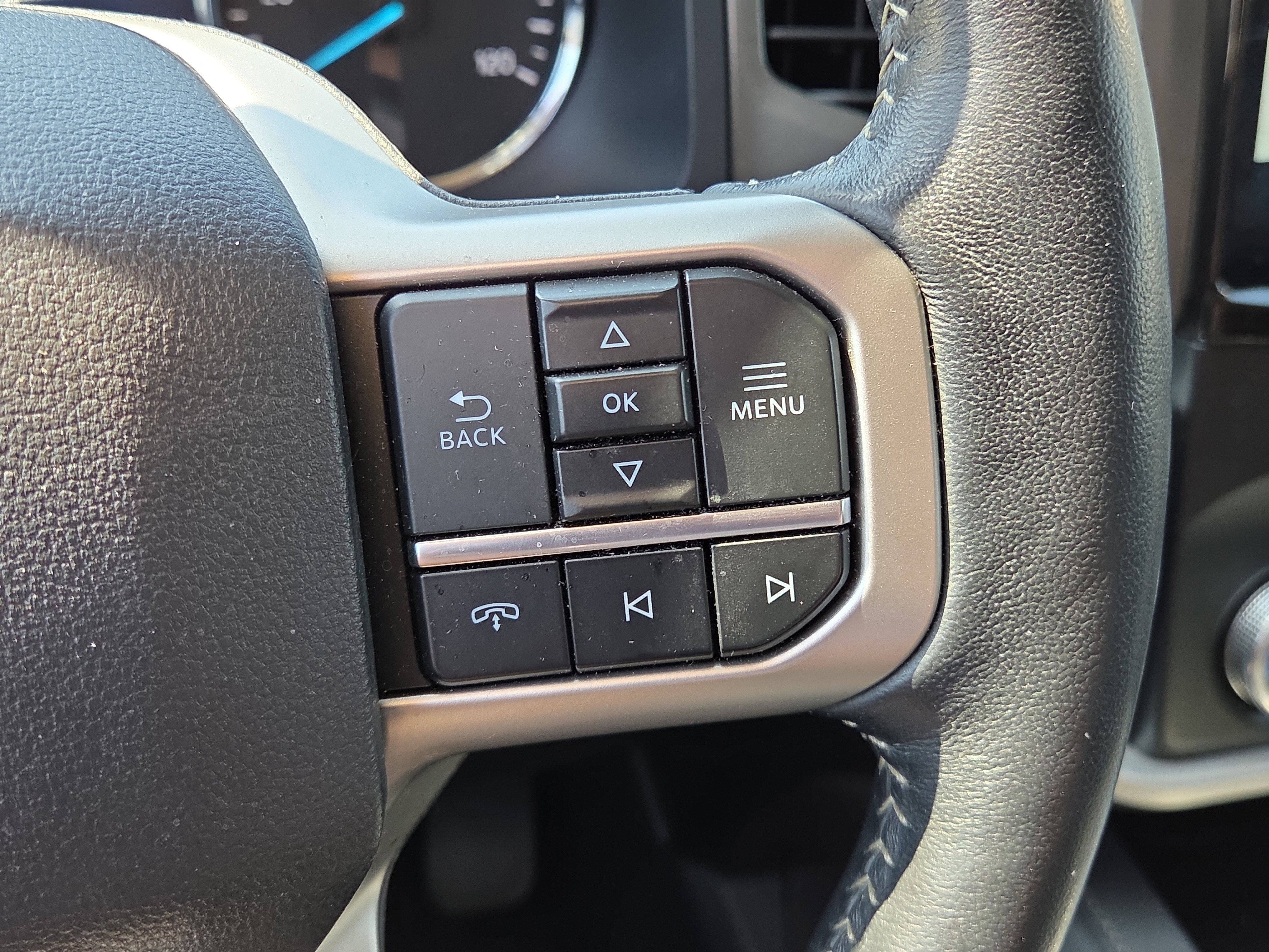 Used 2024 Ford Expedition XLT image 22