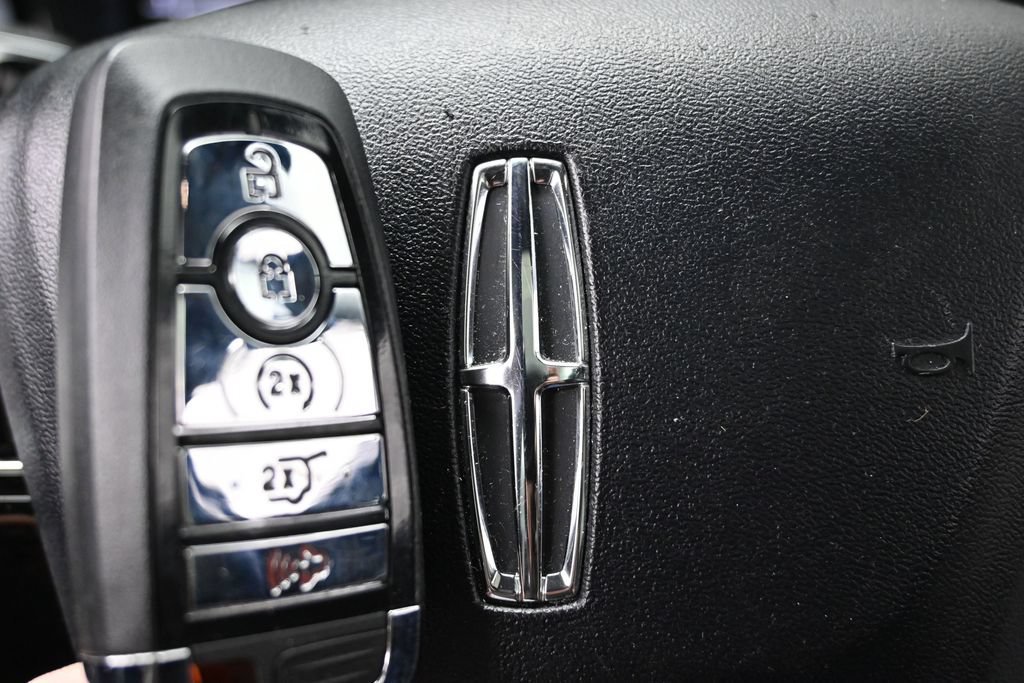Used 2022 Lincoln Corsair AWD w/ Premium Package image 45