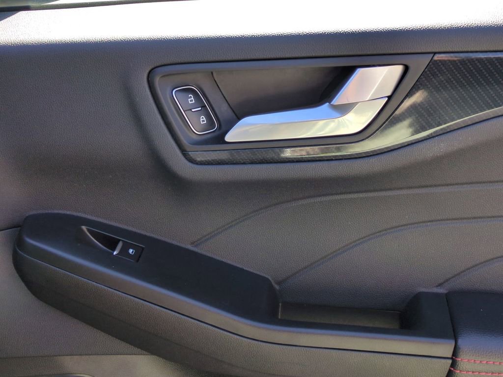 Used 2025 Ford Escape ST-Line image 33