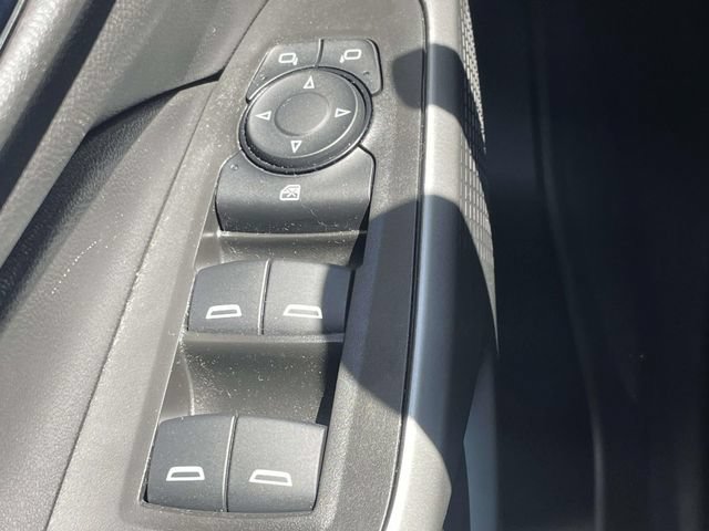 Certified 2024 Chevrolet Trax RS w/ Sunroof Package FWD image 25