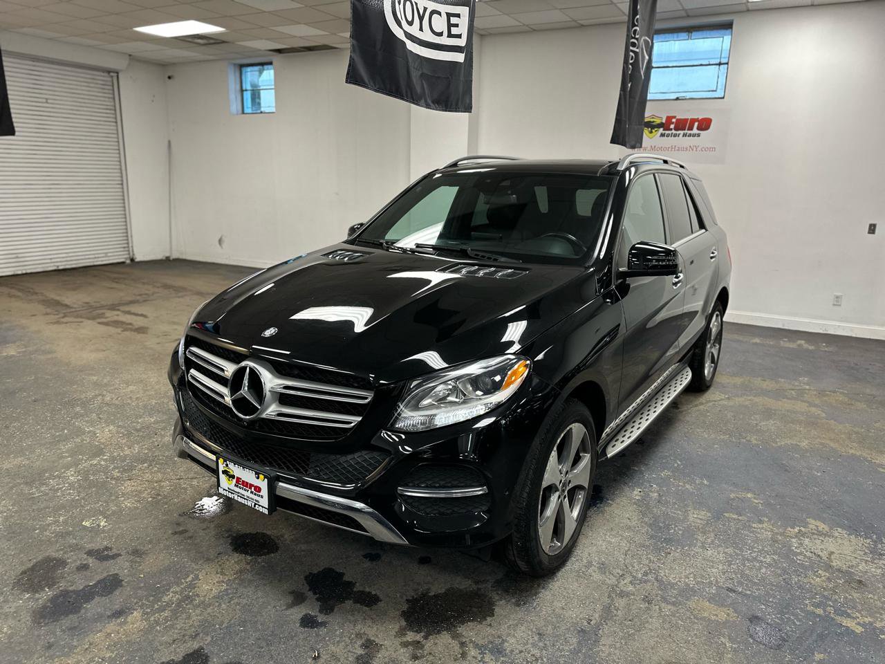 Used 2017 Mercedes-Benz GLE 350 4MATIC image 2