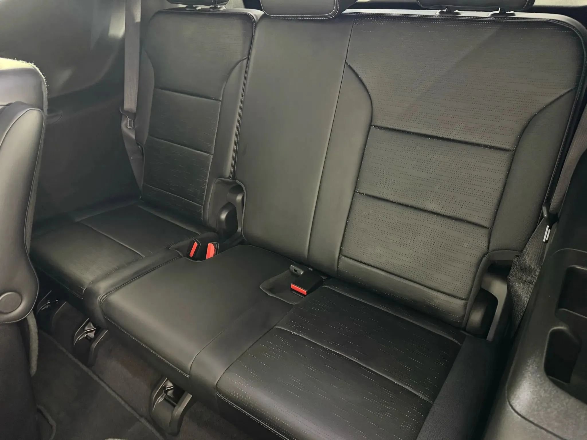 Used 2025 Buick Enclave Sport Touring w/ Super Cruise Package FWD image 36