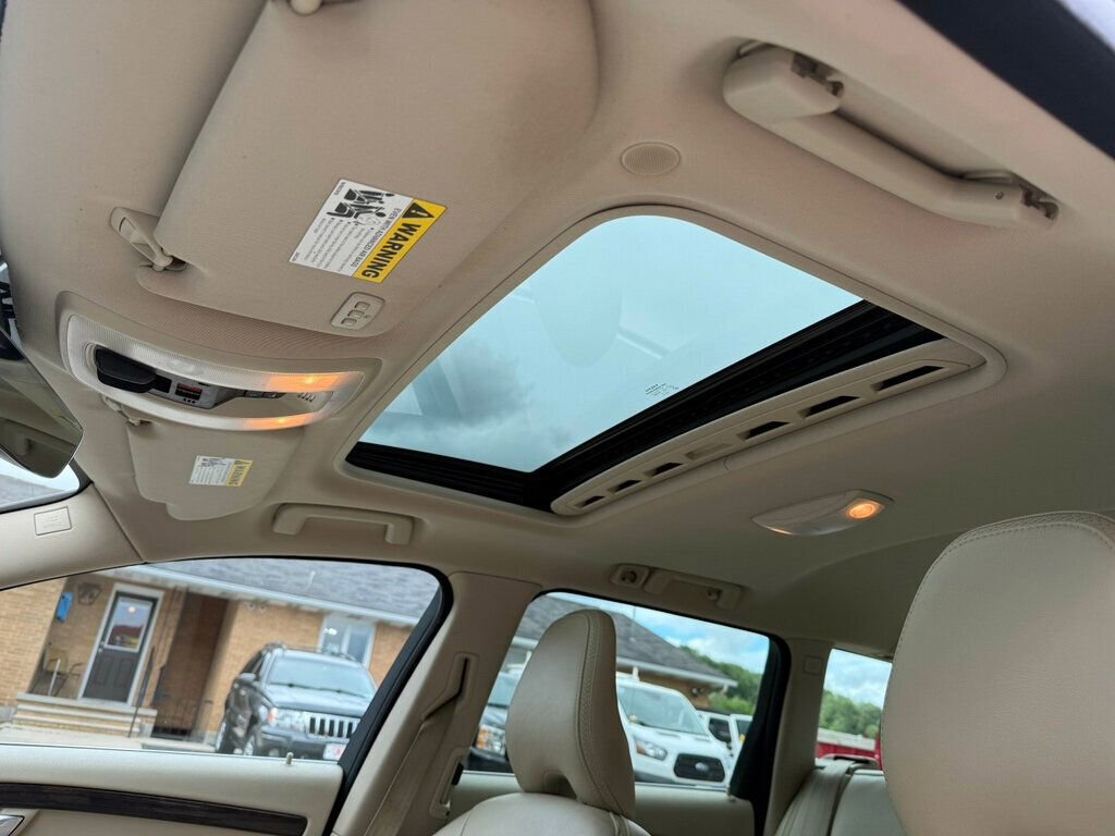 Used 2016 Volvo XC70 T5 Premier w/ Proximity Package image 26