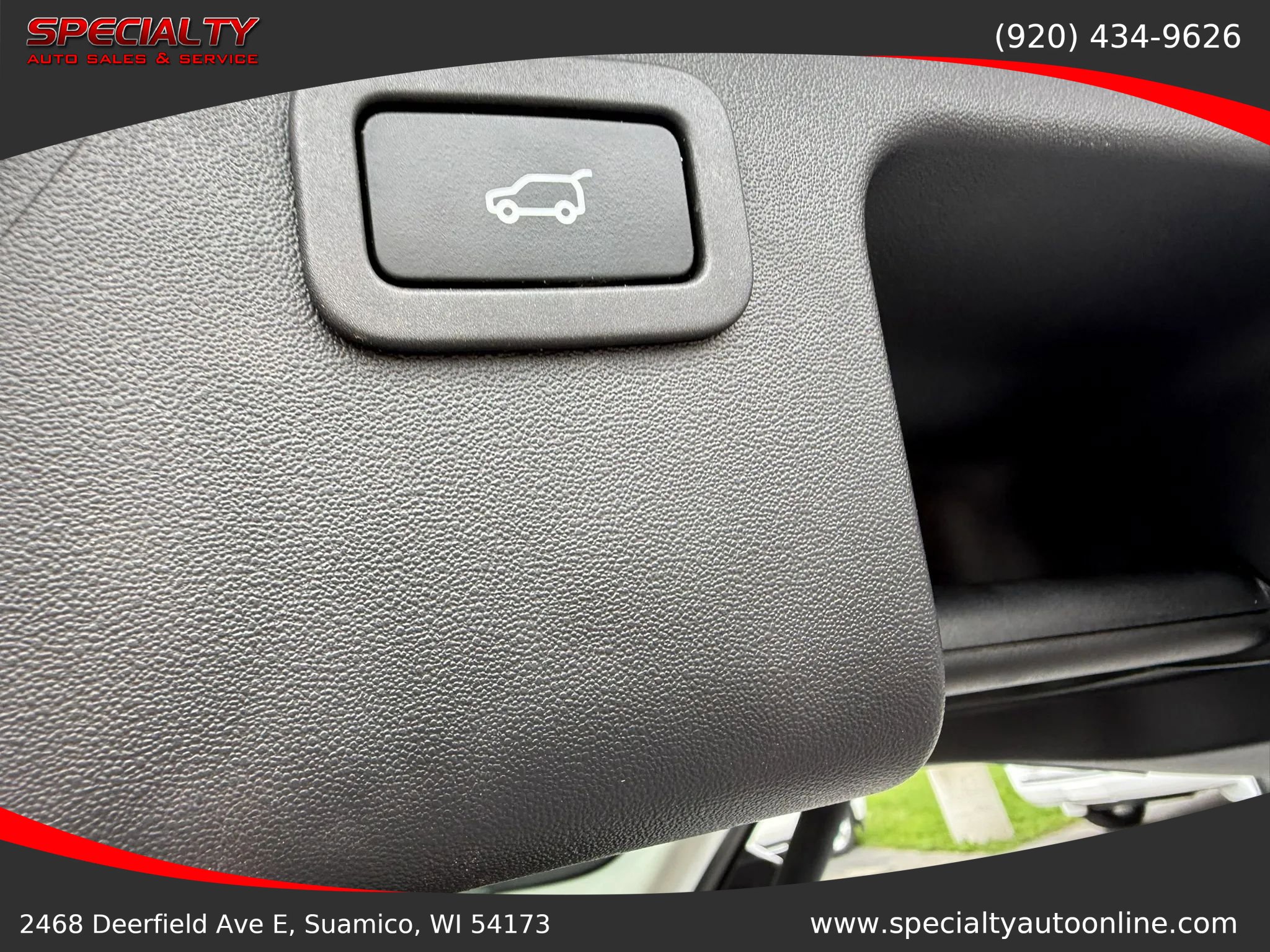 Used 2019 Land Rover Discovery Sport HSE AWD/4WD image 24
