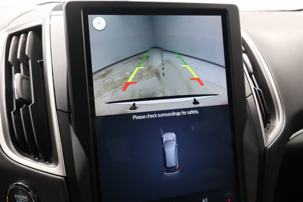 Used 2022 Ford Edge SEL w/ Convenience Package image 3