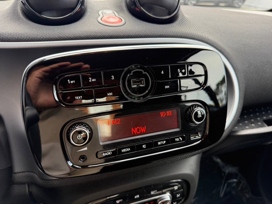 Used 2017 smart fortwo electric drive image 26