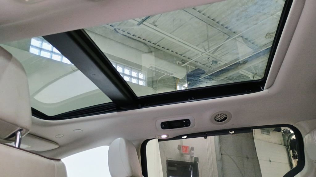 Used 2020 Chrysler Pacifica Limited image 23