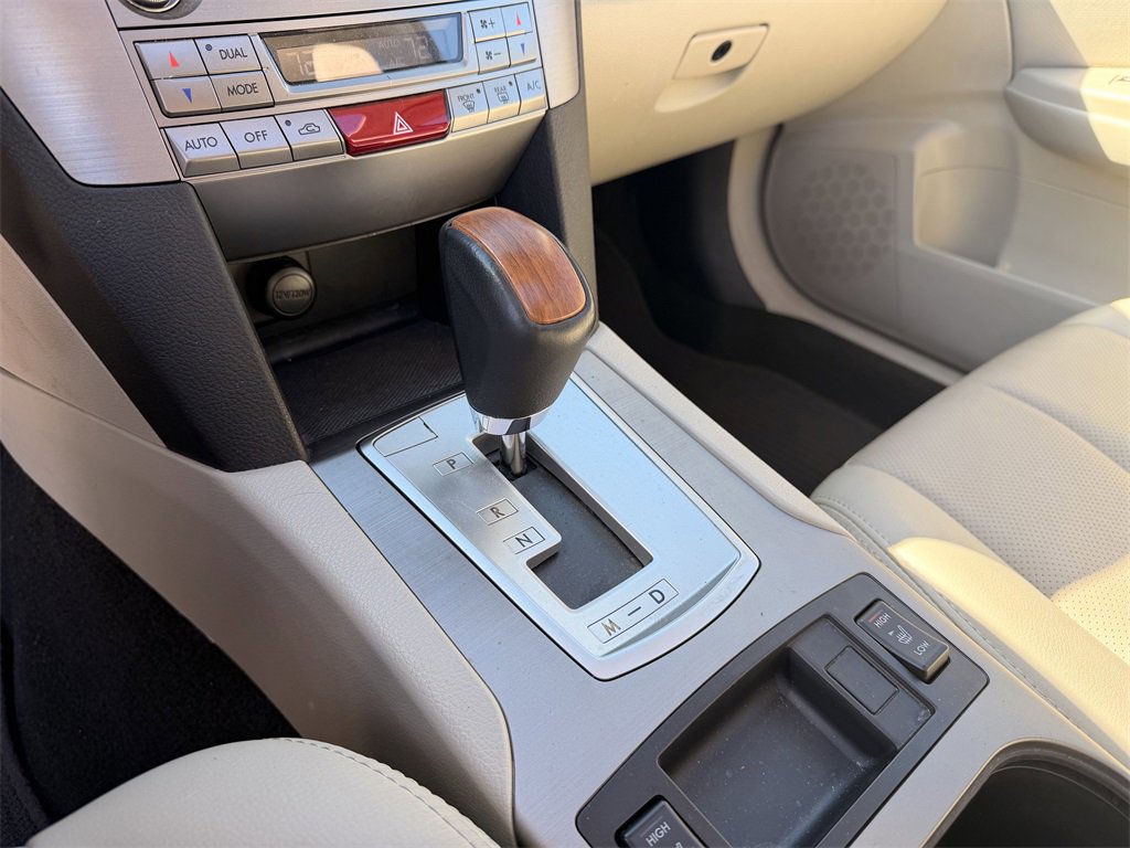 Used 2014 Subaru Outback 3.6R Limited image 22