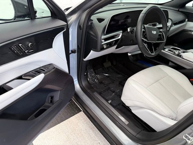 Used 2024 Cadillac Lyriq Sport AWD/4WD image 27