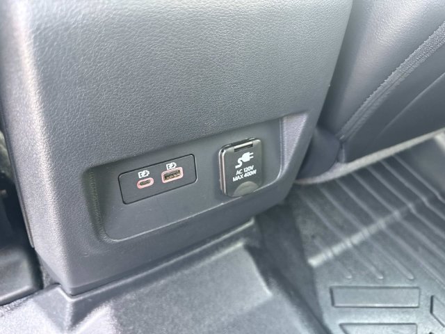 Used 2024 Nissan Frontier SL AWD/4WD image 17