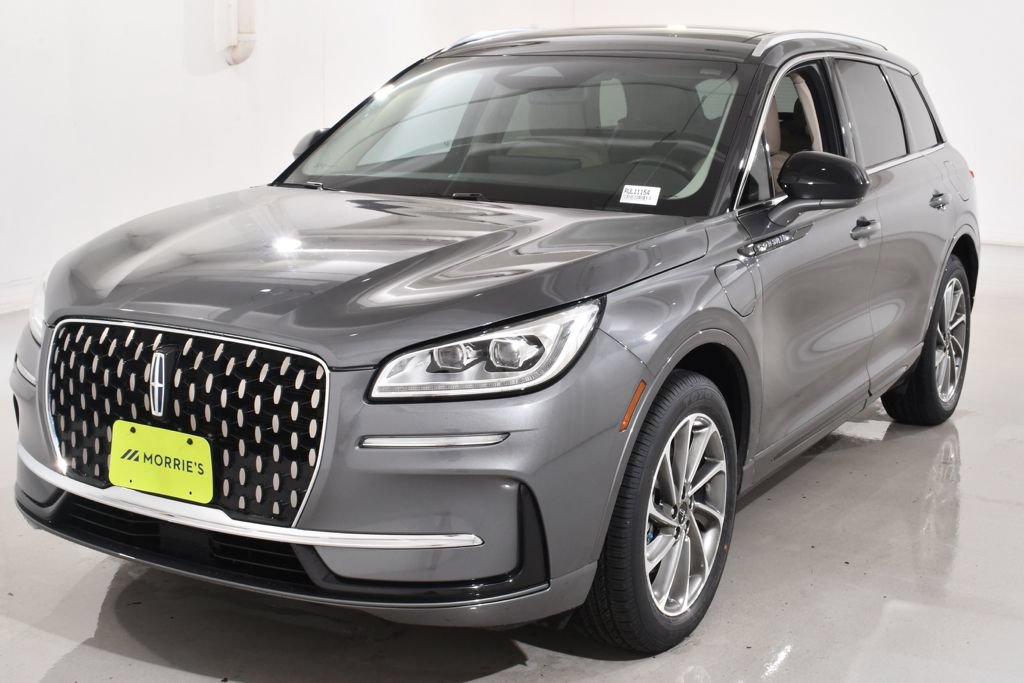 Used 2024 Lincoln Corsair Grand Touring AWD/4WD image 2