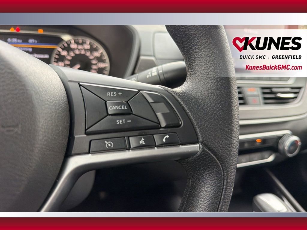 Used 2024 Nissan Altima 2.5 SV FWD image 19