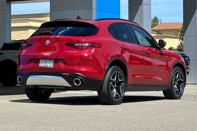 Used 2018 Alfa Romeo Stelvio Ti Sport AWD/4WD image 5