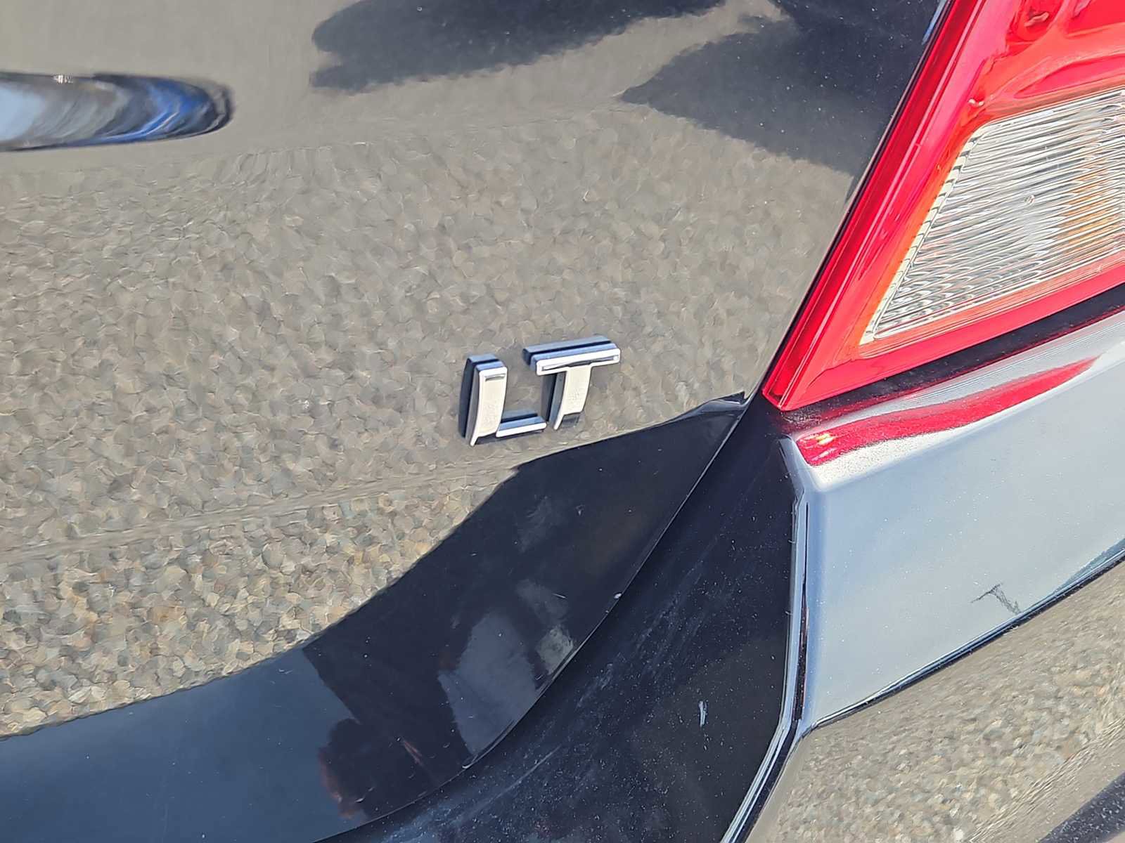 Used 2017 Chevrolet Trax LT w/ LT Convenience Package image 12