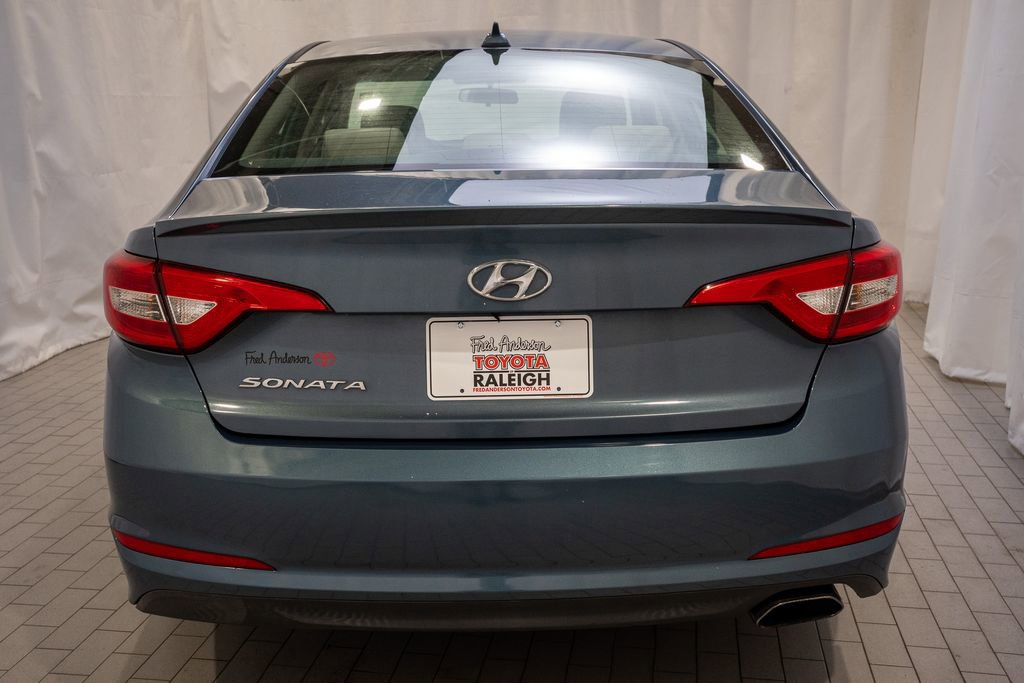 Used 2017 Hyundai Sonata SE image 5