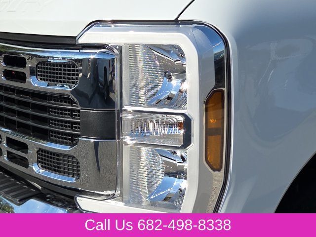 New 2026 Ford F250 XLT w/ FX4 Off-Road Package AWD/4WD image 4