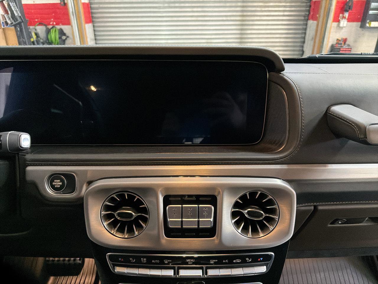 Used 2023 Mercedes-Benz G 550 image 17