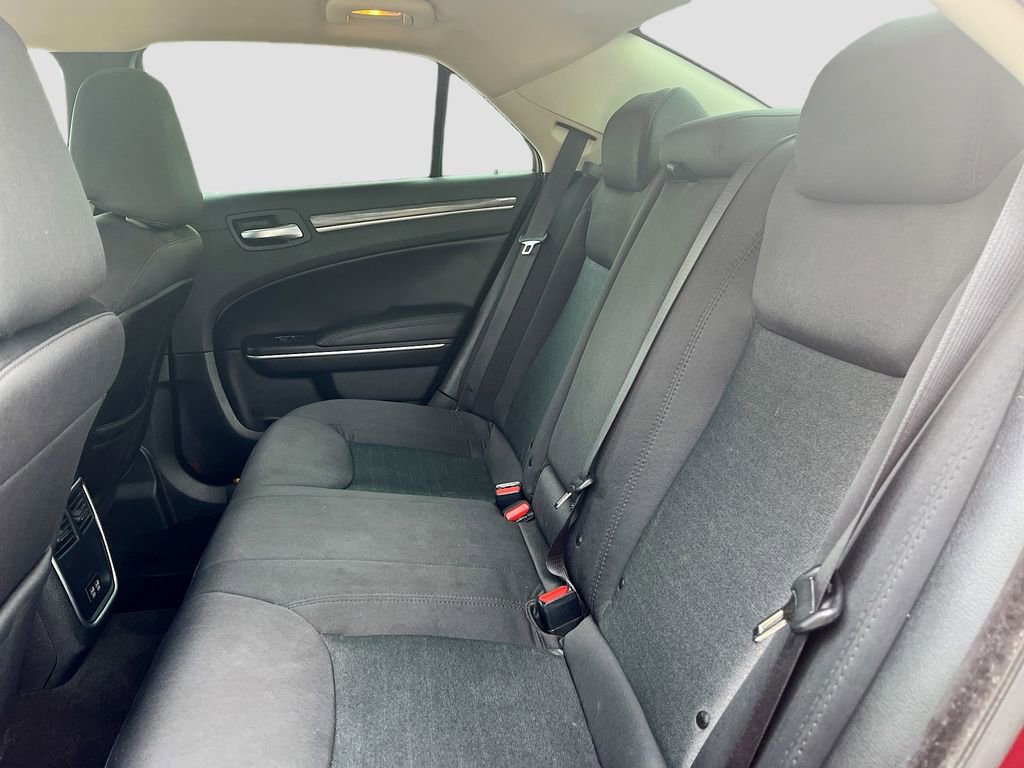 Used 2022 Chrysler 300 Touring w/ Sport Appearance Package image 22