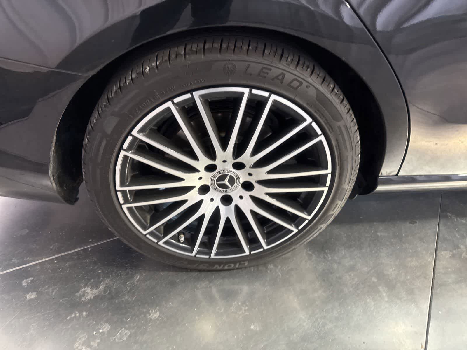 Used 2022 Mercedes-Benz C 300 Sedan image 16