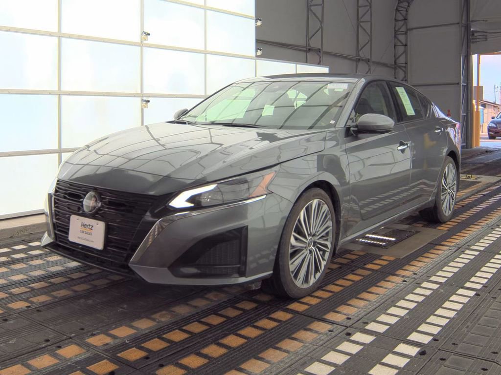 Used 2024 Nissan Altima 2.5 SL image 13