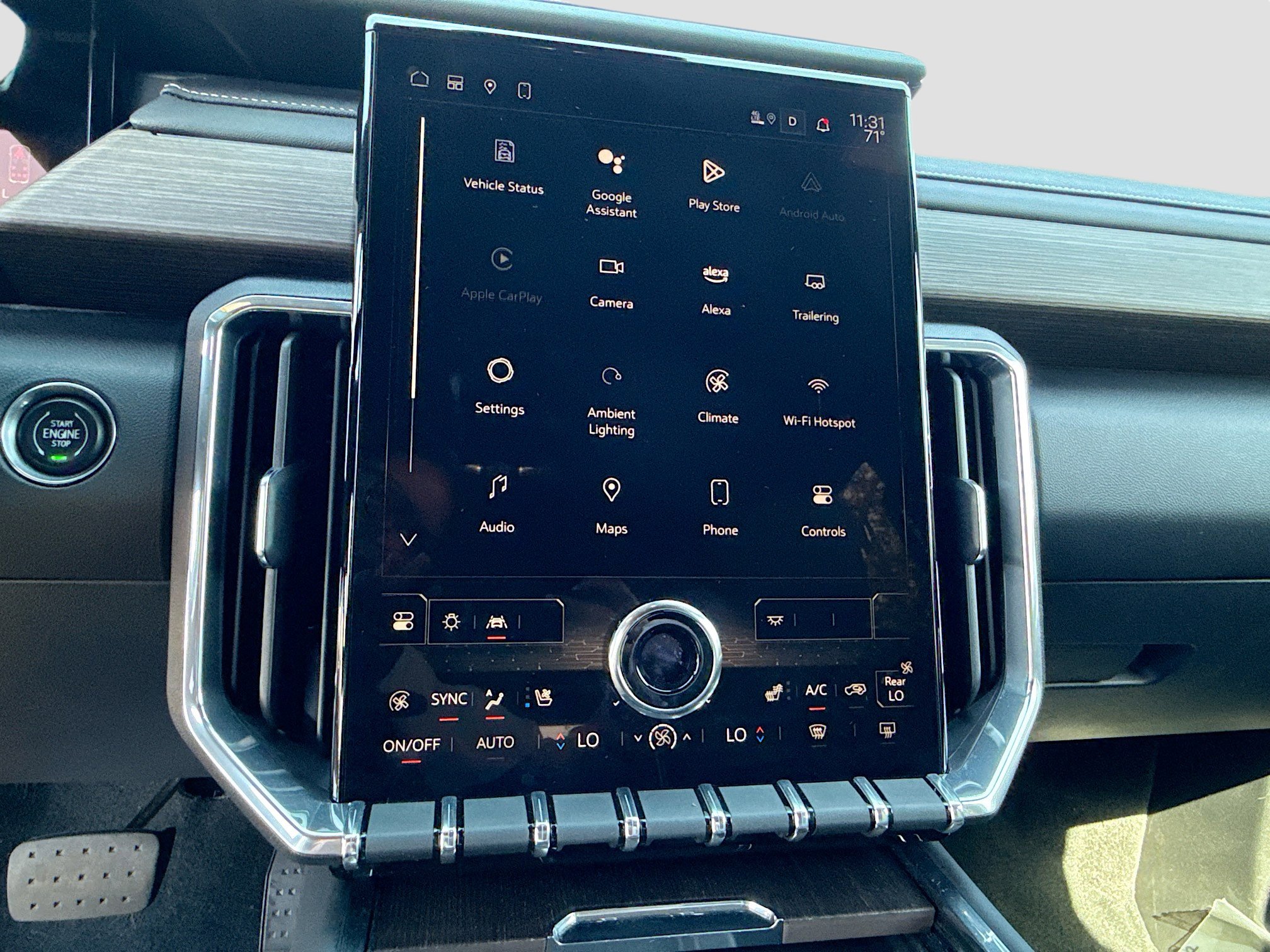 Used 2024 GMC Acadia Denali w/ LPO, Cargo Package image 31