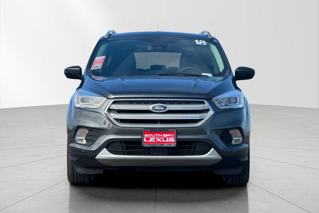 Used 2018 Ford Escape Titanium w/ Ford Safe & Smart Package FWD image 9