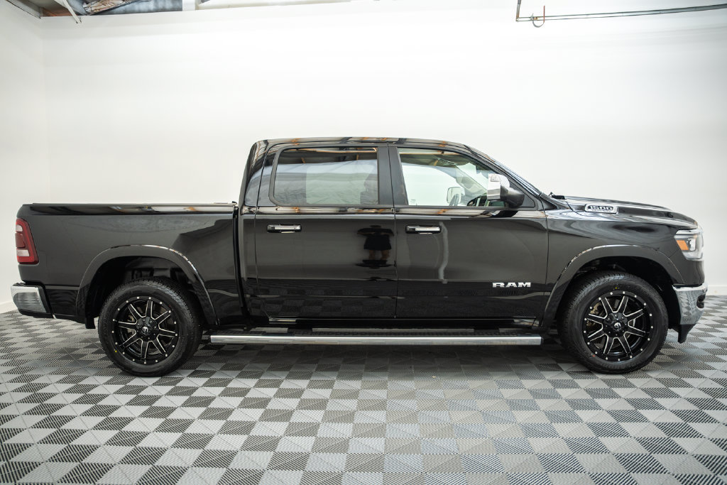 Used 2020 RAM 1500 Laramie AWD/4WD image 4