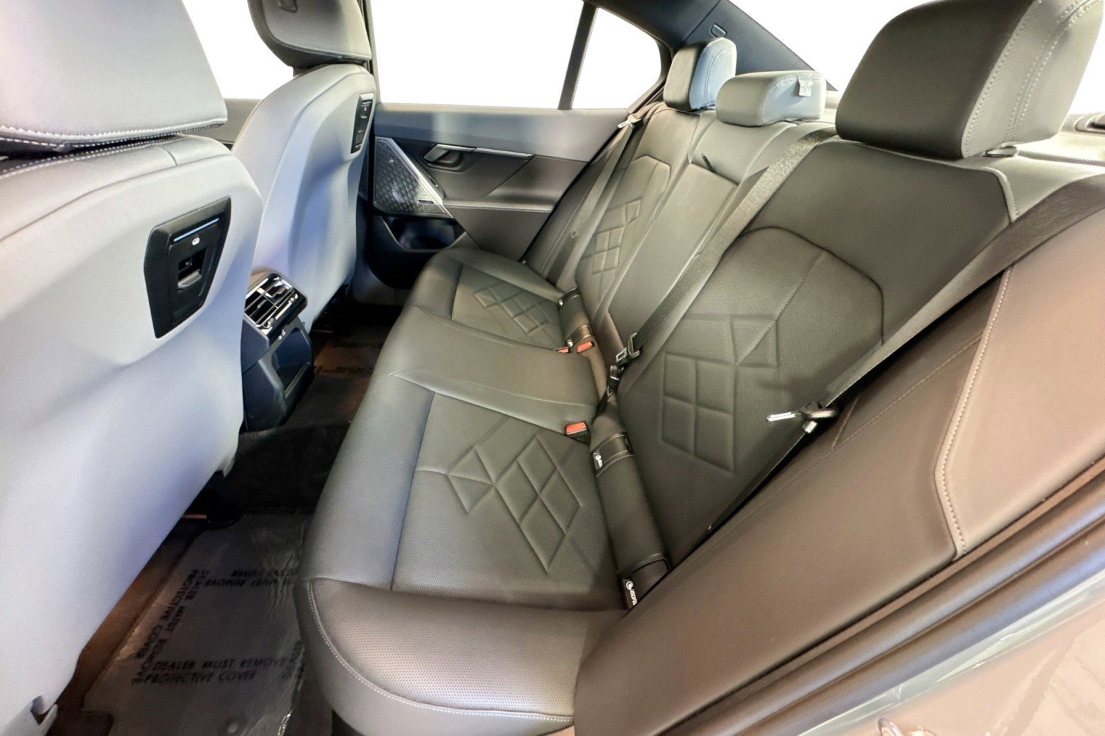 Used 2025 BMW i5 M60 w/ Premium Package image 23