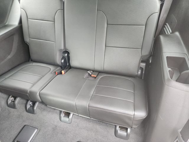 Used 2024 Chevrolet Traverse High Country FWD image 33