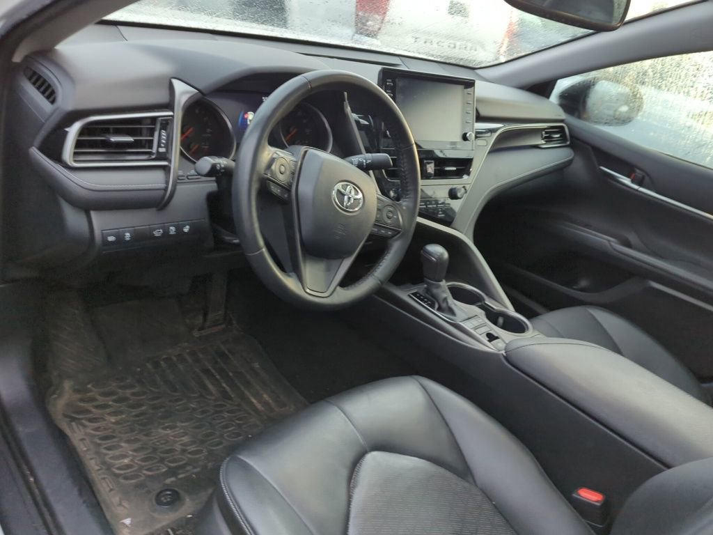Used 2022 Toyota Camry XSE image 7