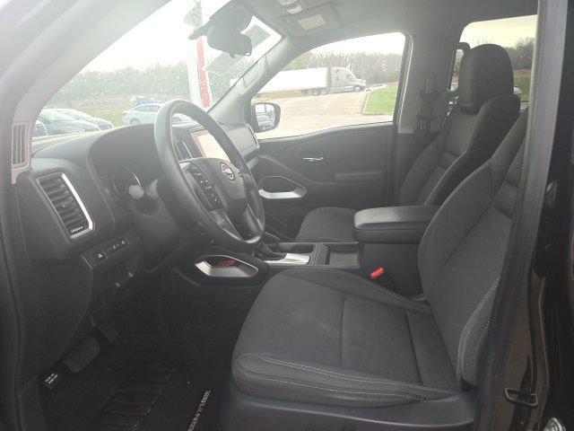 Used 2022 Nissan Frontier SV image 8