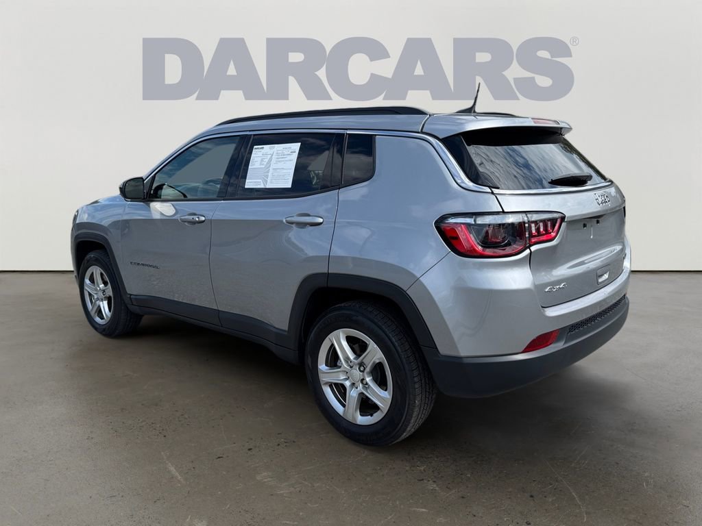 Used 2024 Jeep Compass Latitude image 5