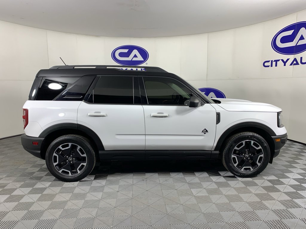 Used 2021 Ford Bronco Sport Outer Banks image 2