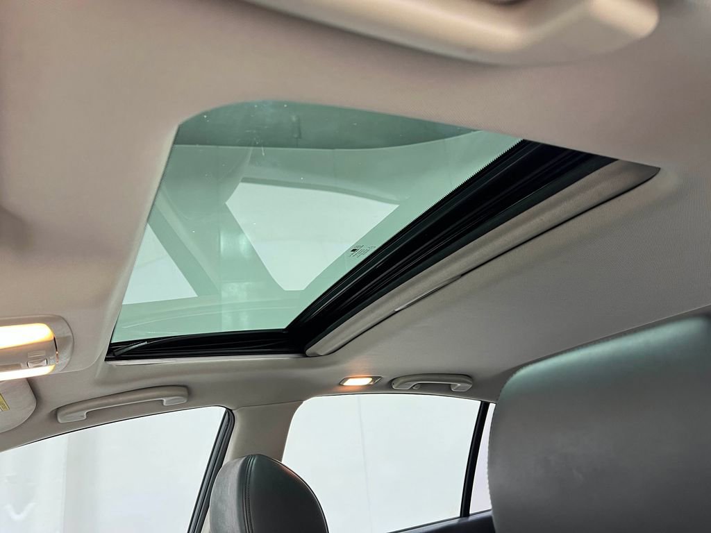 Used 2011 INFINITI G37 x w/ Premium Pkg image 11