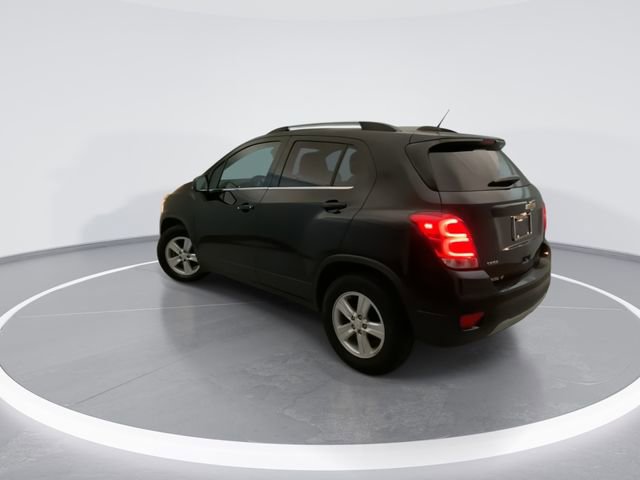 Used 2020 Chevrolet Trax LT FWD image 4