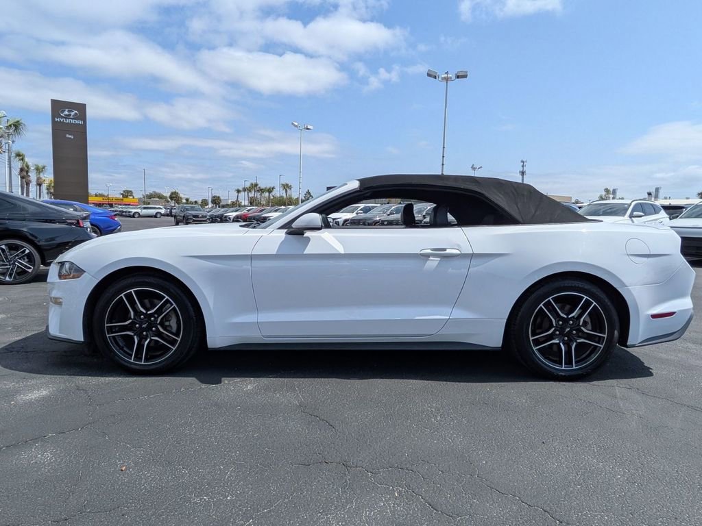 Used 2022 Ford Mustang Premium image 9