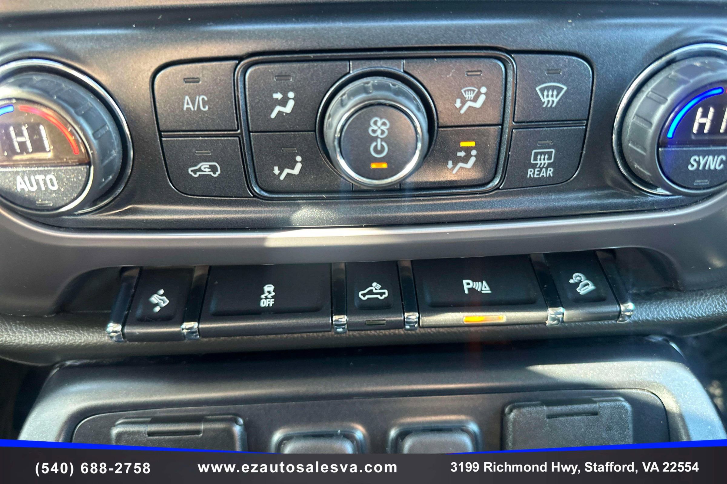 Used 2016 GMC Sierra 1500 SLT w/ All Terrain X Package image 28