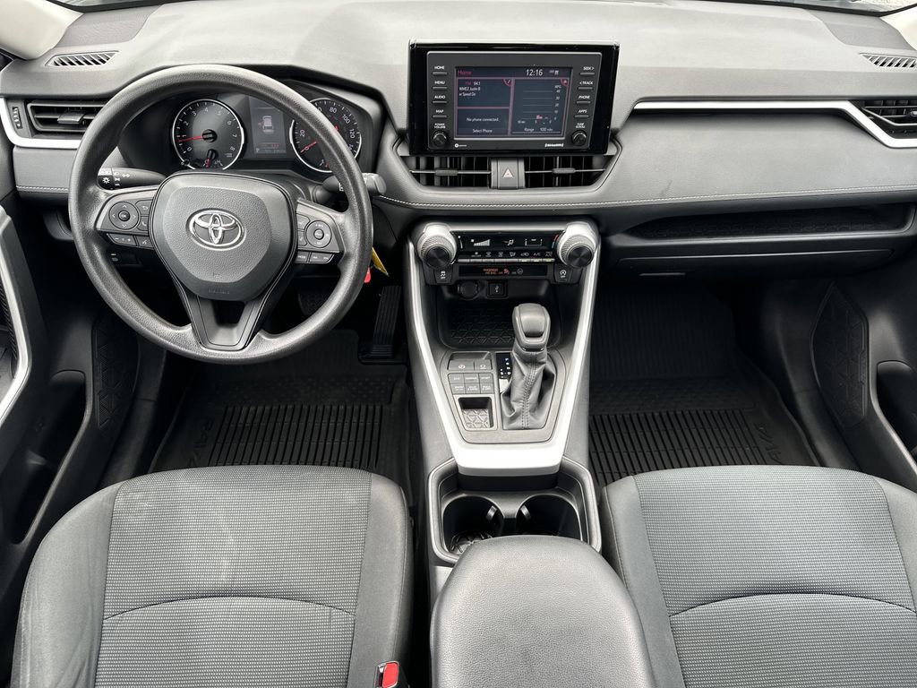 Used 2021 Toyota RAV4 LE AWD/4WD image 14