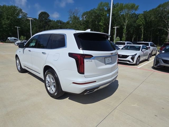 New 2025 Cadillac XT6 Luxury image 3