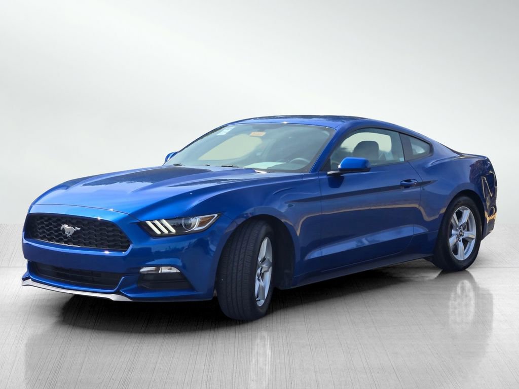 Used 2017 Ford Mustang Coupe image 8