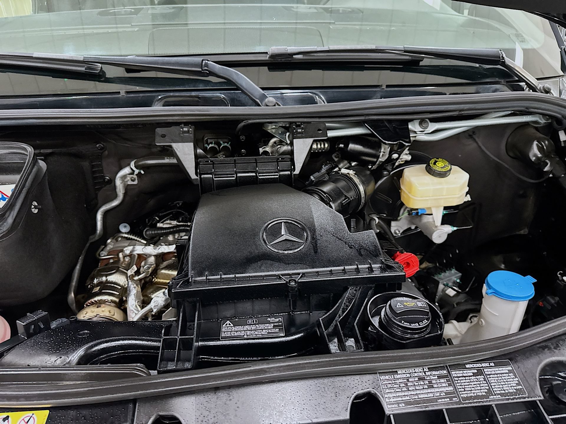 Used 2023 Mercedes-Benz Sprinter 2500 image 28