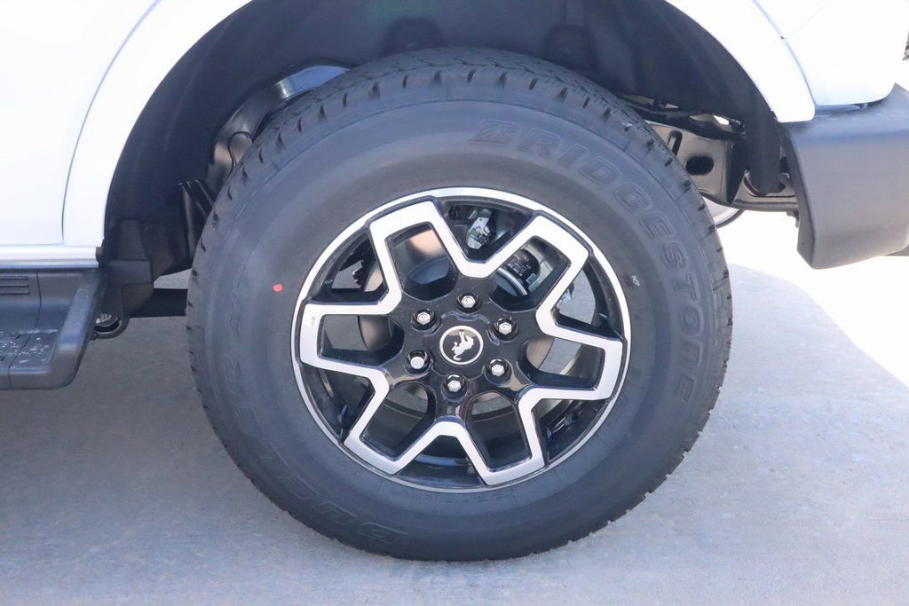 New 2025 Ford Bronco Outer Banks image 19