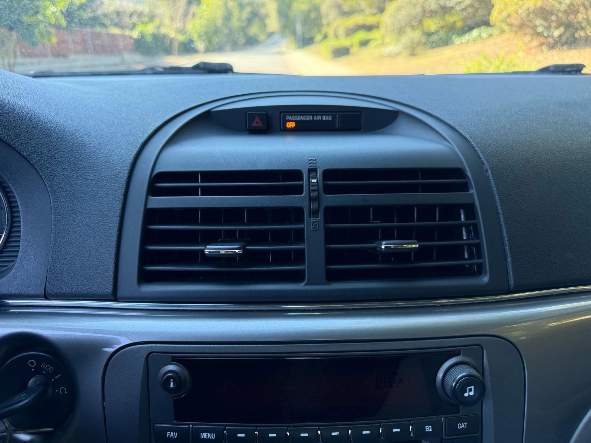 Used 2009 Saturn Aura XE w/ Convenience Package FWD image 17