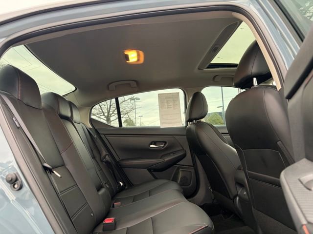 Used 2024 Nissan Sentra SR w/ SR Premium Package image 24