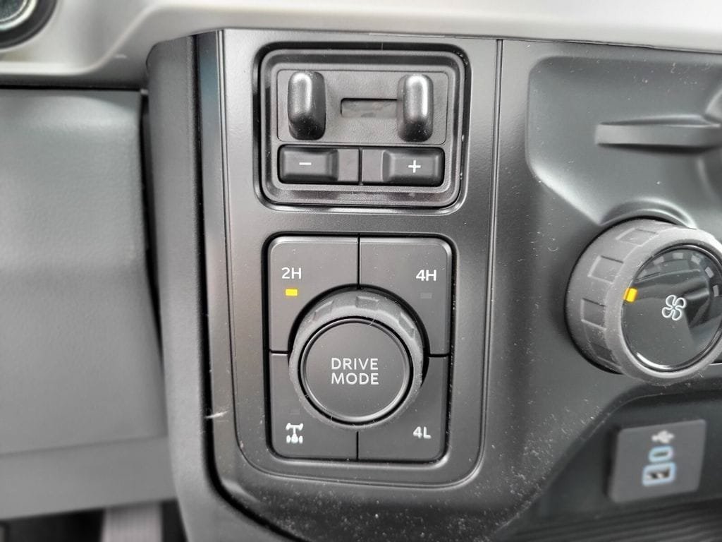 New 2026 Ford F250 XL w/ STX Appearance Package AWD/4WD image 21