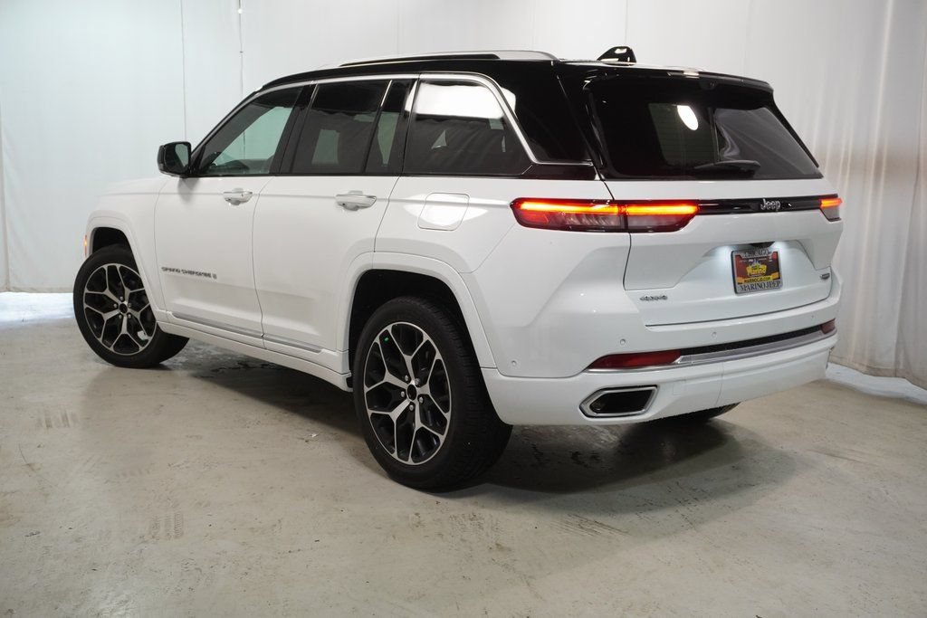 New 2023 Jeep Grand Cherokee Summit AWD/4WD image 12